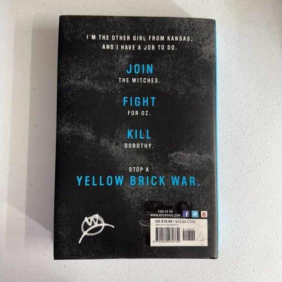 Yellow Brick War Dorothy Must Die 3 Hardcover Book Danielle Paige 0062280732 NEW - Picture 3 of 6